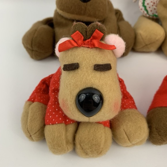 Hallmark Rodney Reindeer &  Family Christmas Bean Bag Plush Stuffed 80s - Picture 7 of 14